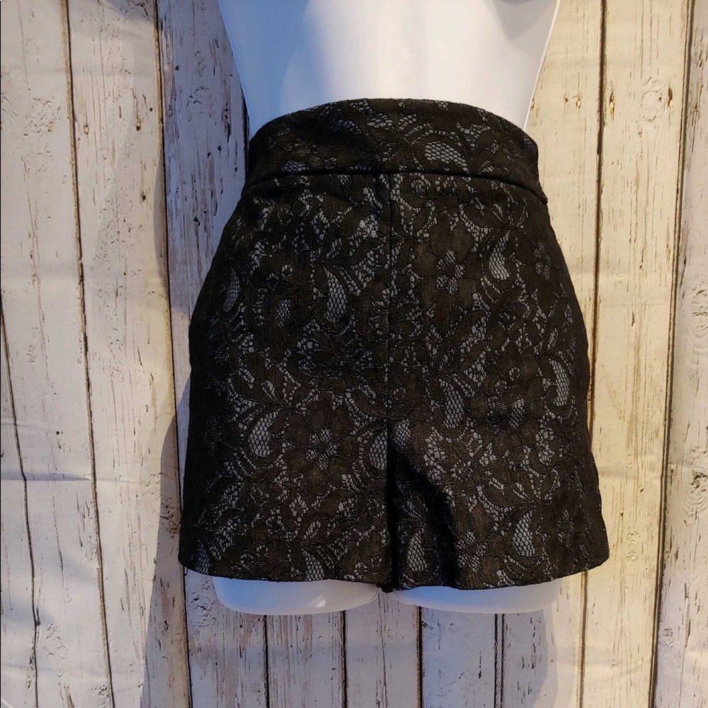 NWT Express High Waisted Lace Women Shorts Blue 00